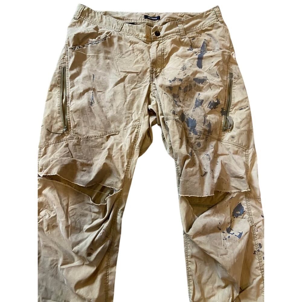 Arcteryx mens 38/32 tan pants
